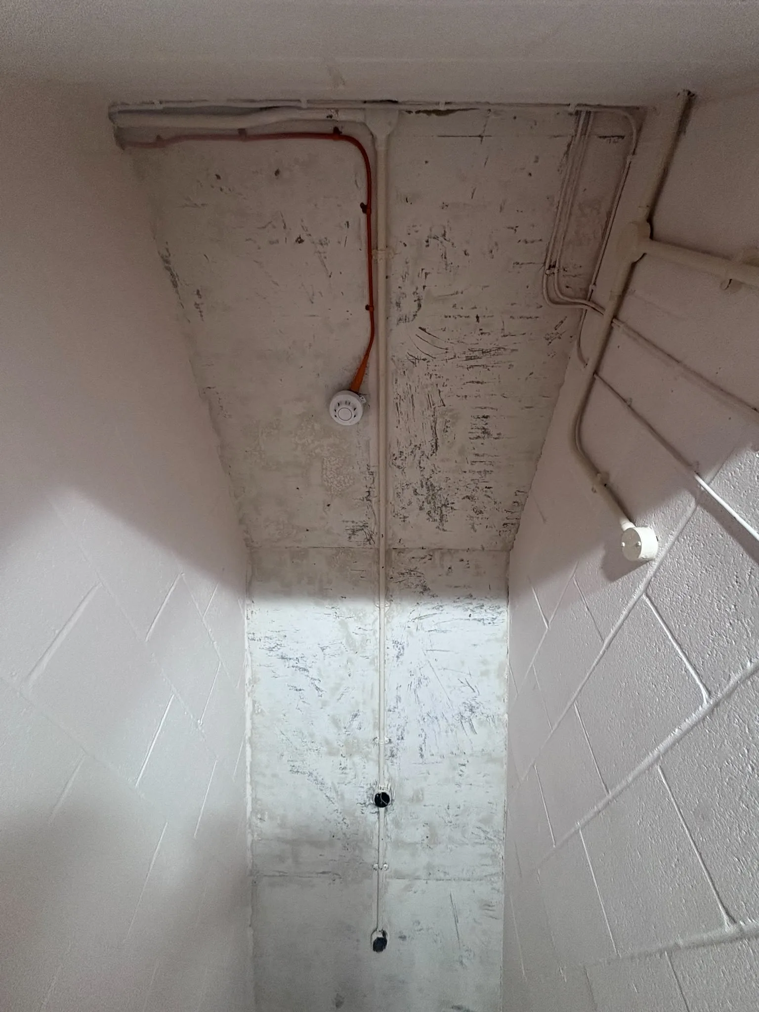 Licensed asbestos gasket removal in a Soho commercial property